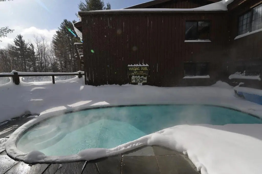 Summit Lodge