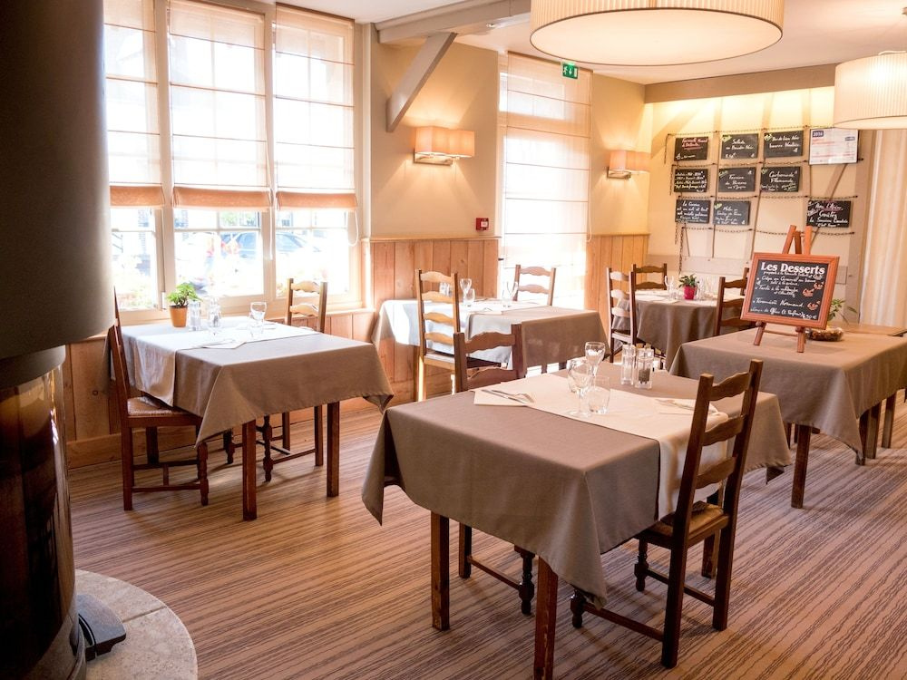 Logis Hôtel Restaurant Auberge du Valburgeois