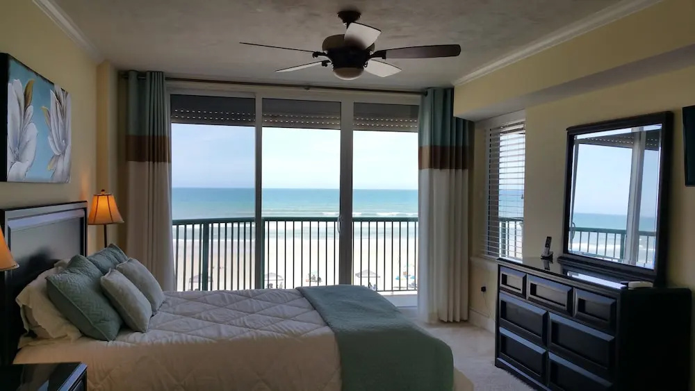Dimucci TT 302 2 Bedrooms 2 Bathrooms Condo by Redawning