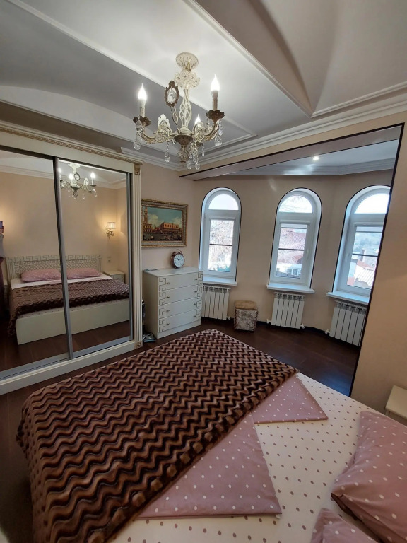 Apartments on Podgornaya street, 18