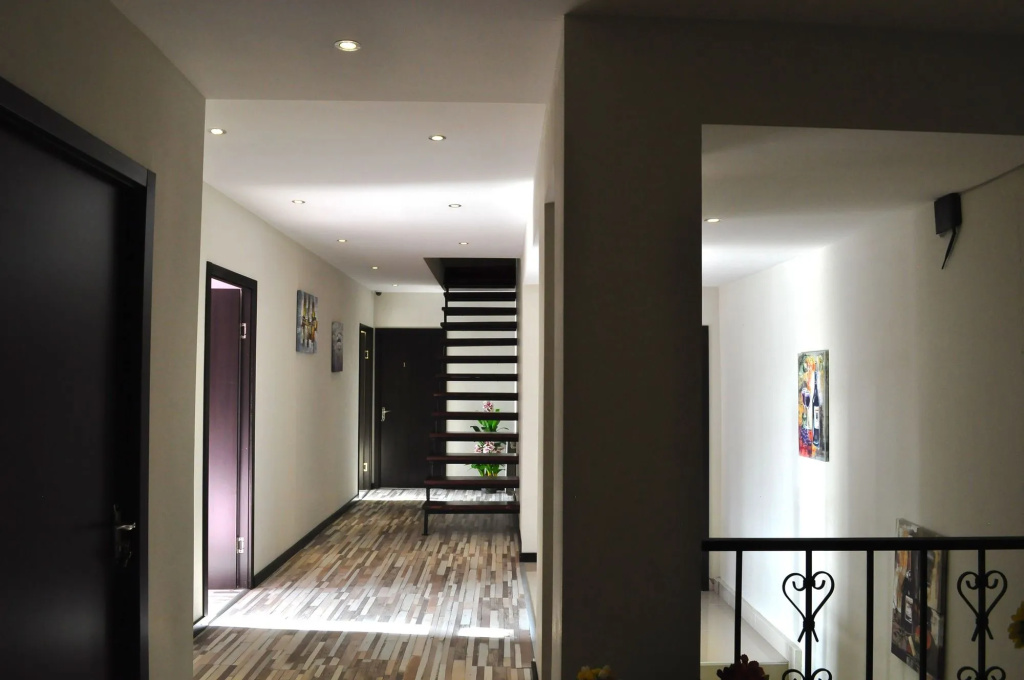 Tiflis Metekhi Hotel