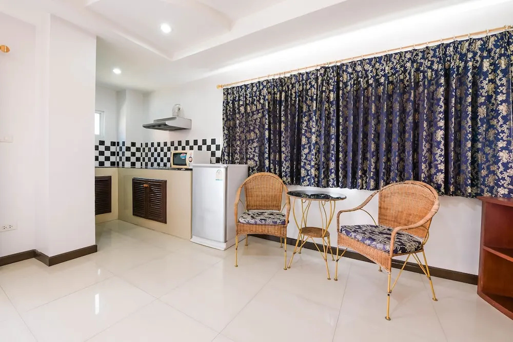 OYO 438 Home 24