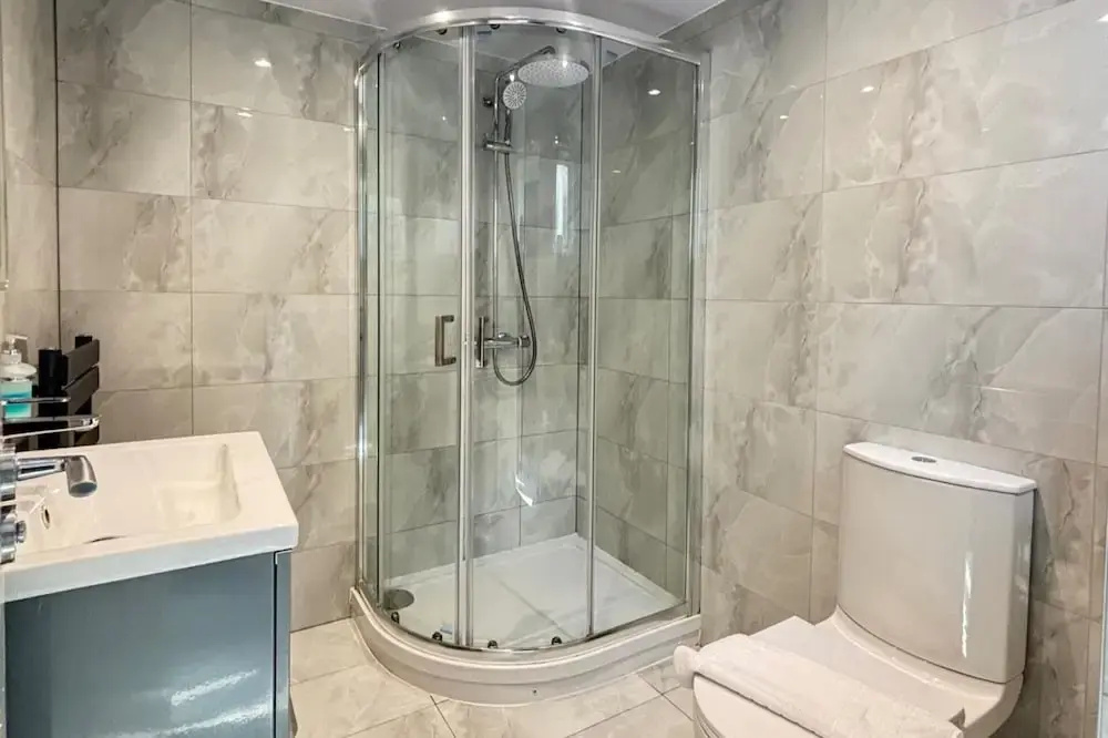 Cozy 2 Bed Property in High Wycombe Tn