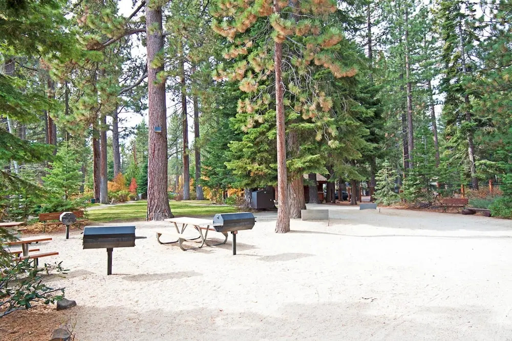 Wheelehan House - Close to Tahoe City & Tahoe Park HOA Beach Access!