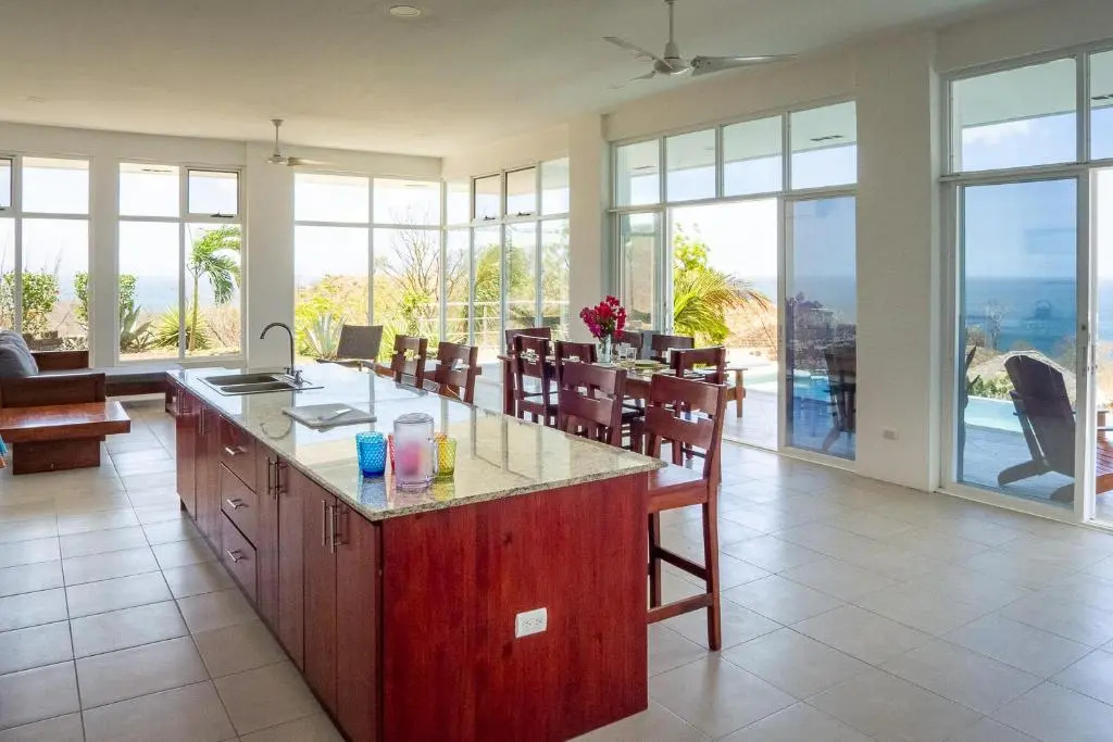 Bella Vista - The Very Best Ocean Views in Playa Remanso