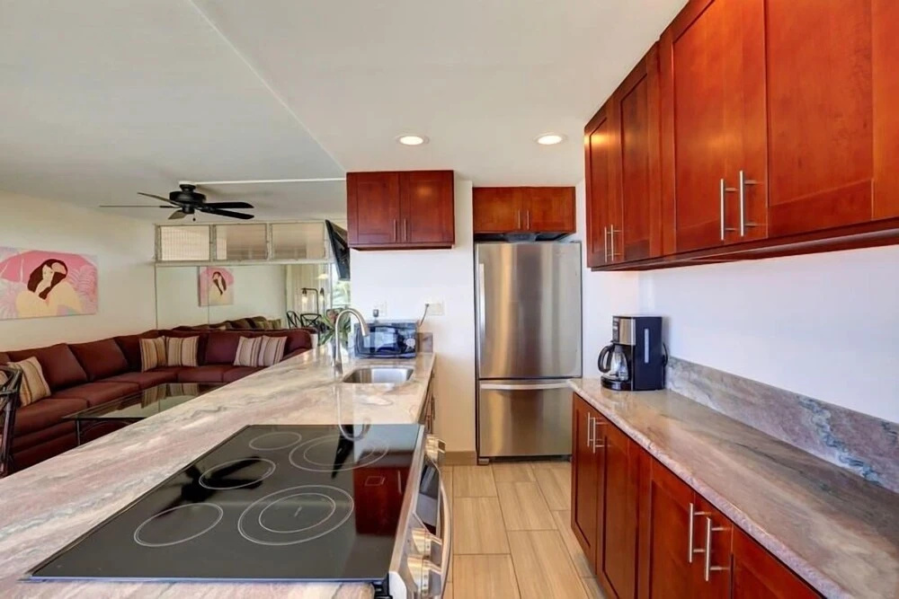 Kamaole Nalu, #303 2 Bedroom Condo by RedAwning