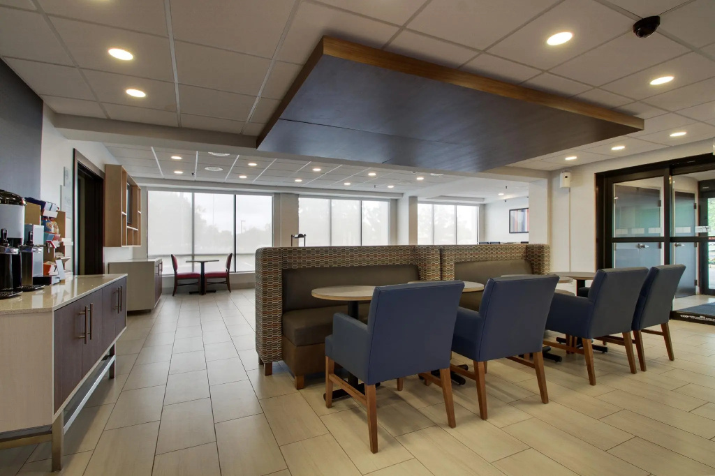 Holiday Inn Express Voorhees/ Mt. Laurel by IHG