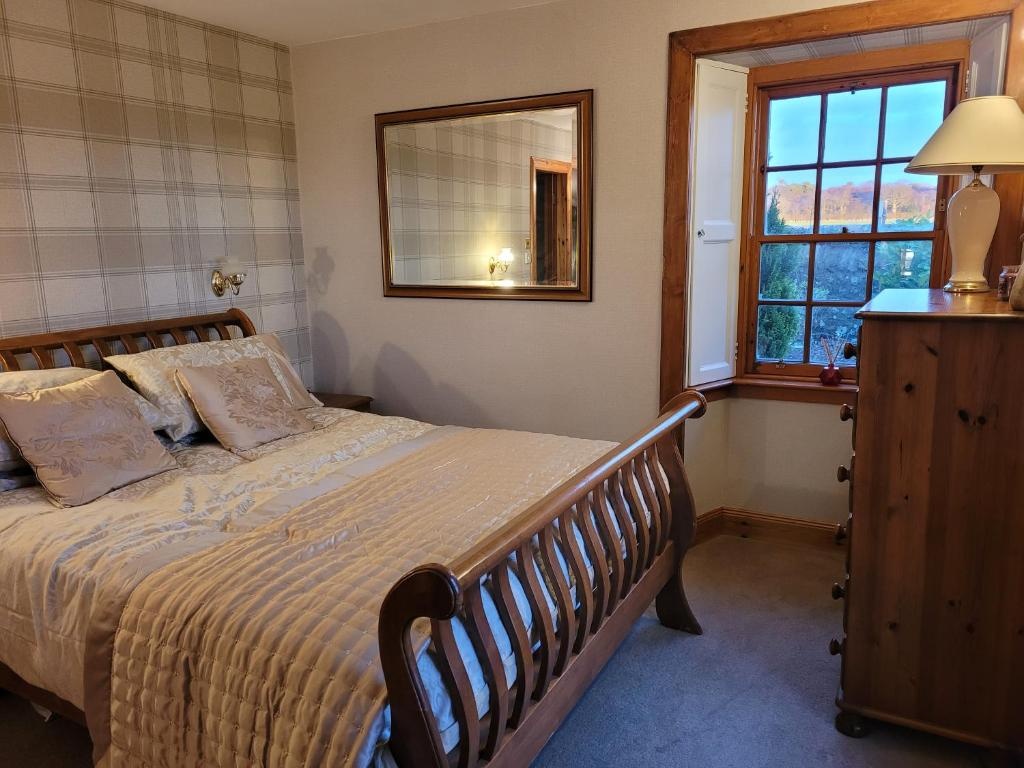 Loanhead cottage
