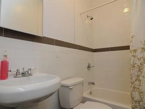 Uptown Central Deluxe