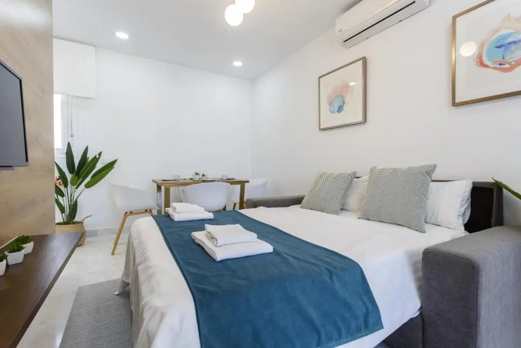 Apartamentos La BRUJULA by CadizRentals
