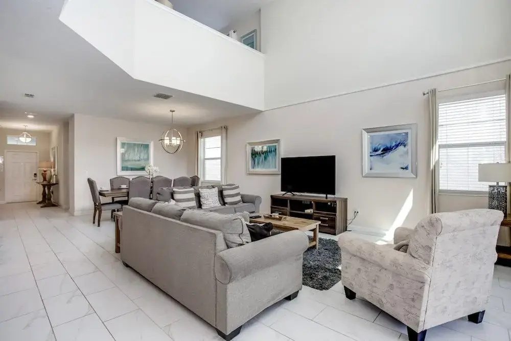 1585tempo 5 Bedroom Home by RedAwning