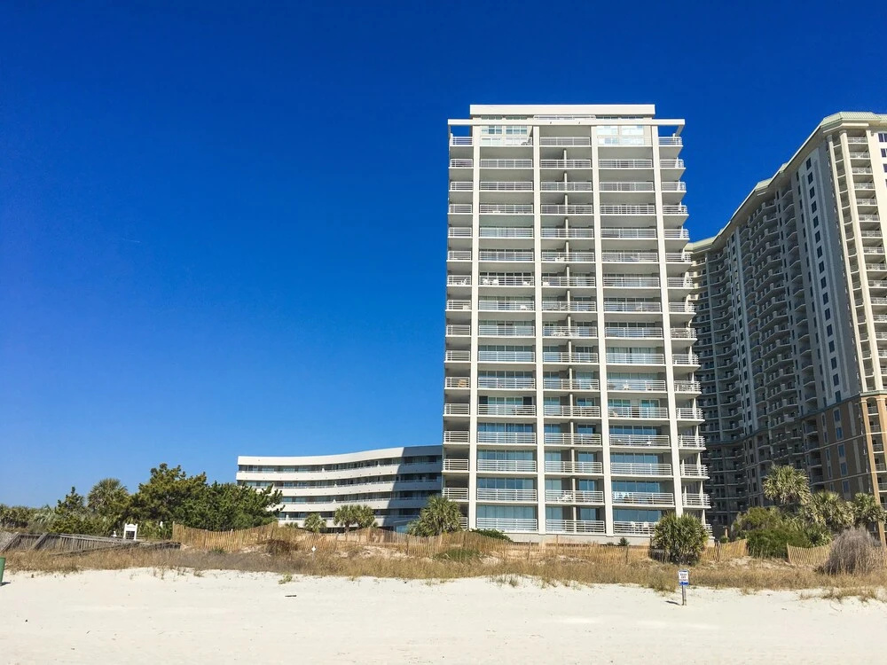 New Listing! Oceanfront W/ Pools & Hot Tub 3 Bedroom Condo