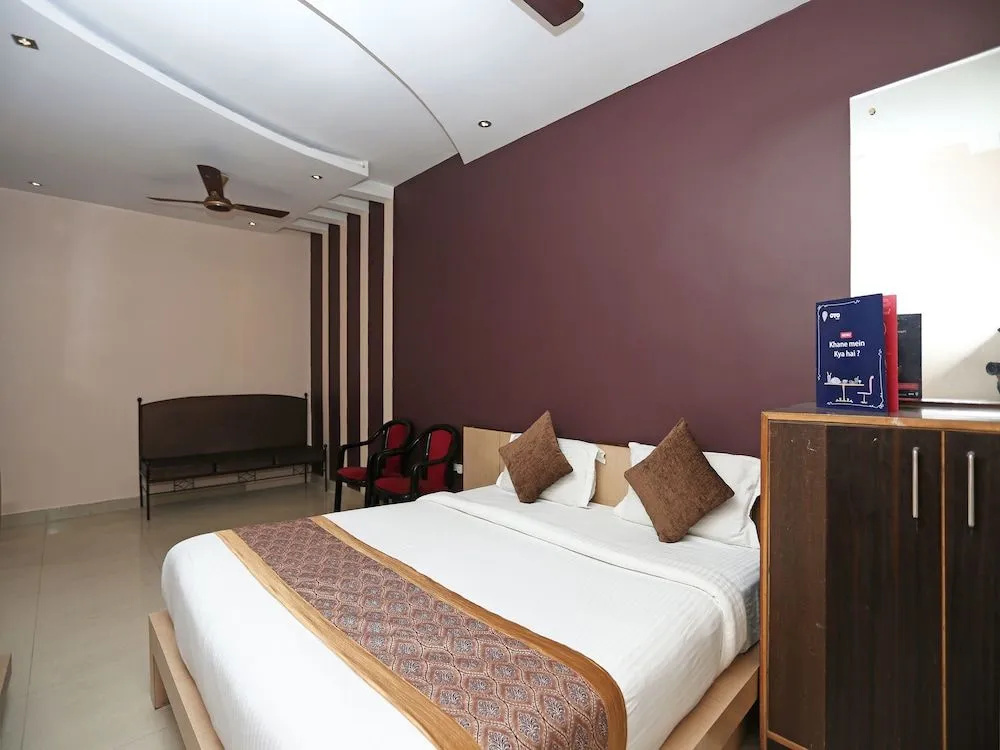 OYO 11596 Sanjay Guest House