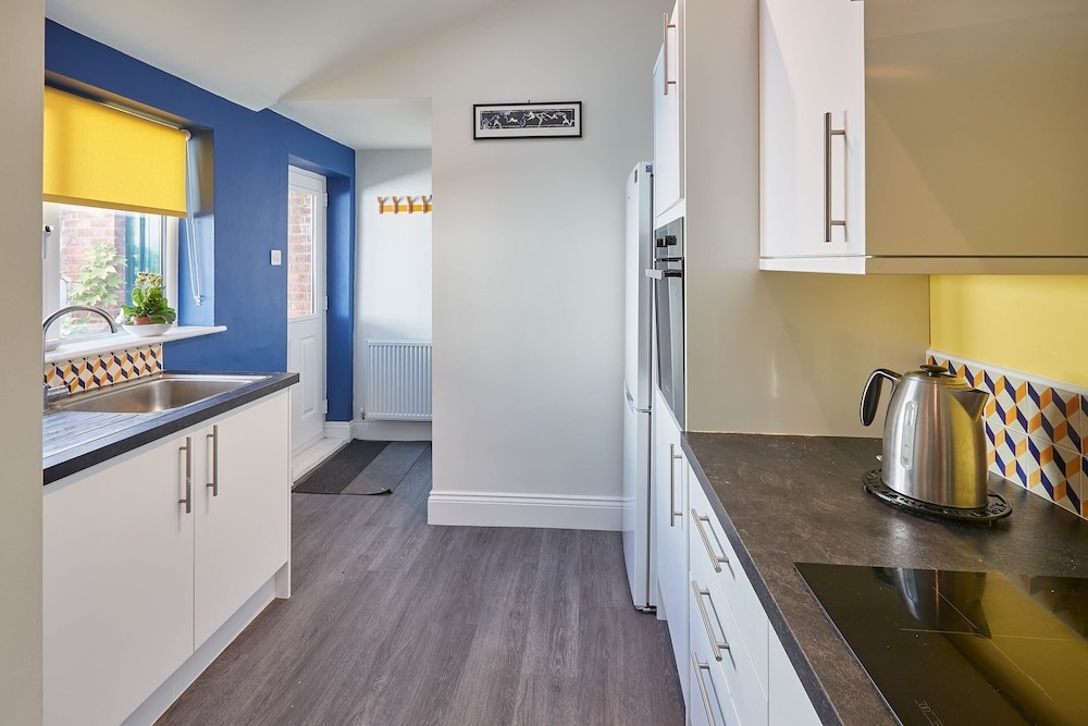 Host Stay Artist House