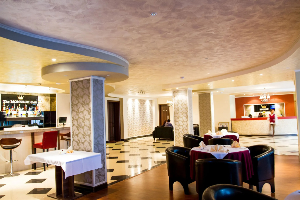 Monarch Hotel