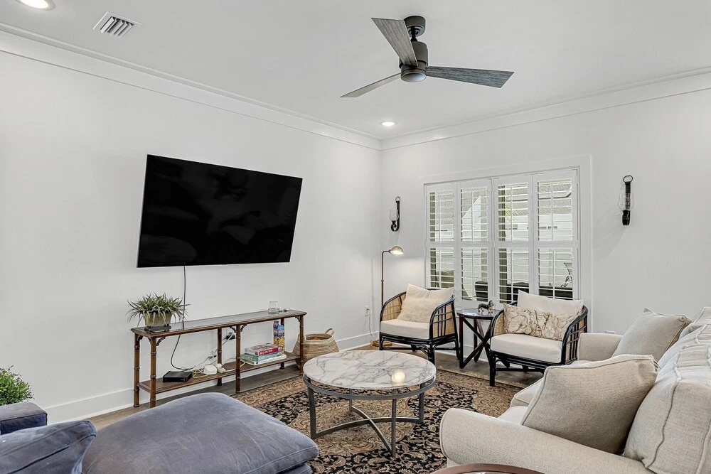 22811 Ann Miller - Saltwater Solace 4 Bedroom Home by RedAwning