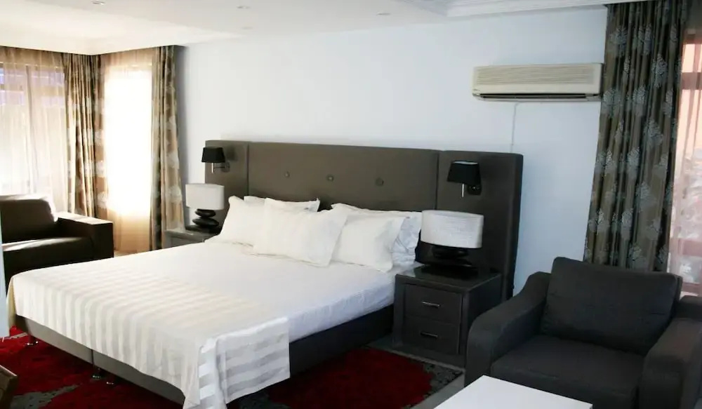 Sare Suites Beach Hotel