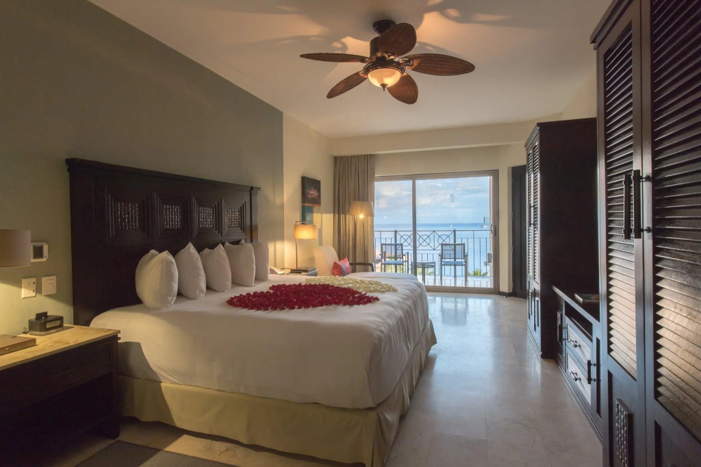 Casa Dorada Los Cabos Resort & Spa