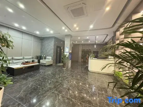 Yunju Business Hotel