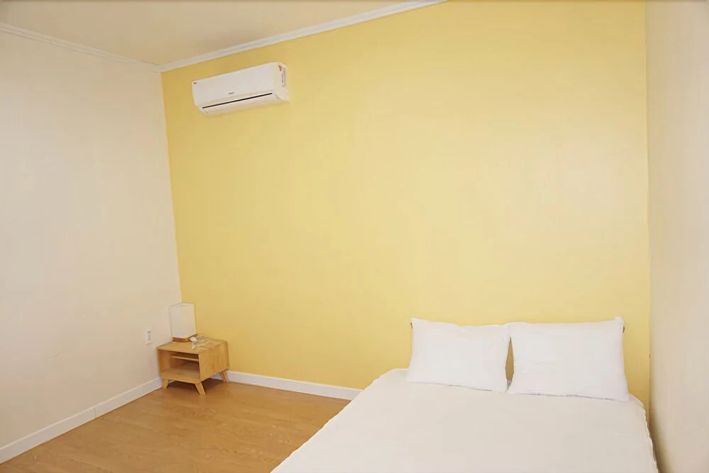 Seogwipo Dover House Pension