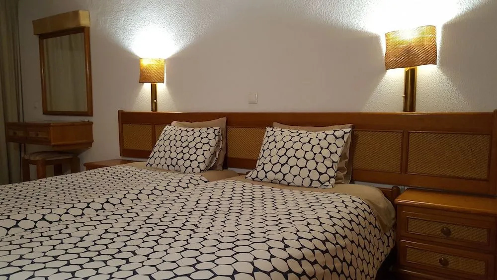 Albufeira Sea View by Rentals in Algarve (51)