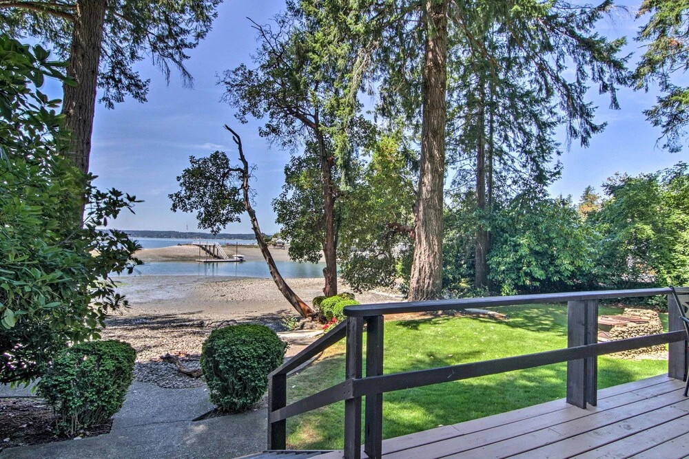 Waterfront Cabin w/ Fire Pit in Gig Harbor!