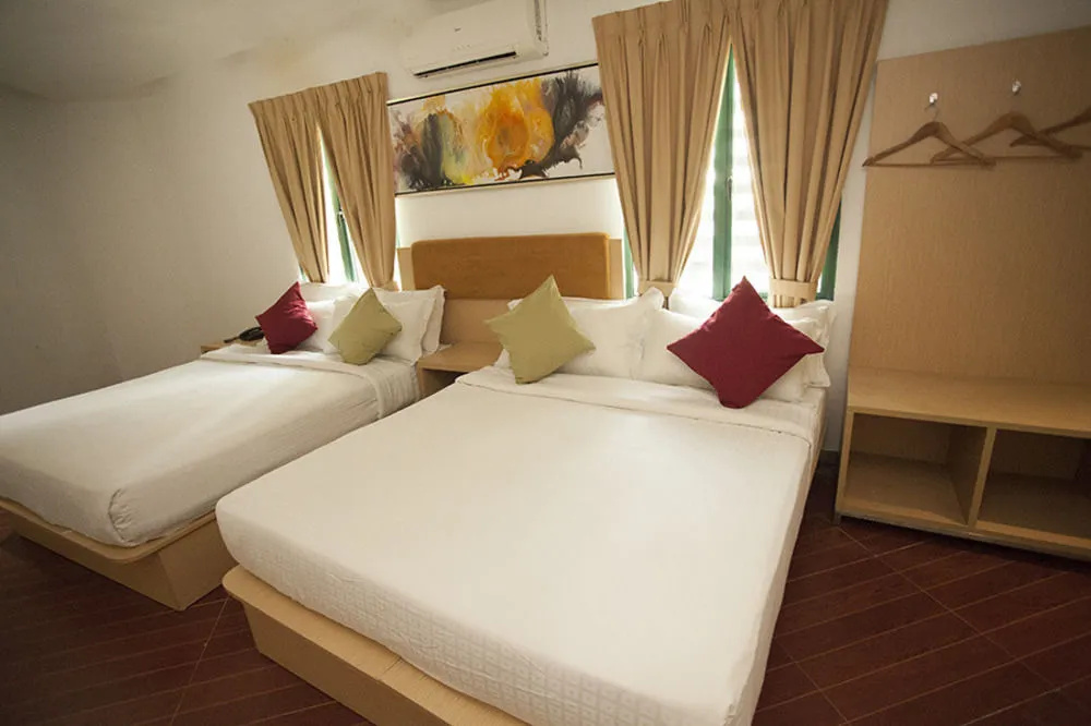 Aira Hotel
