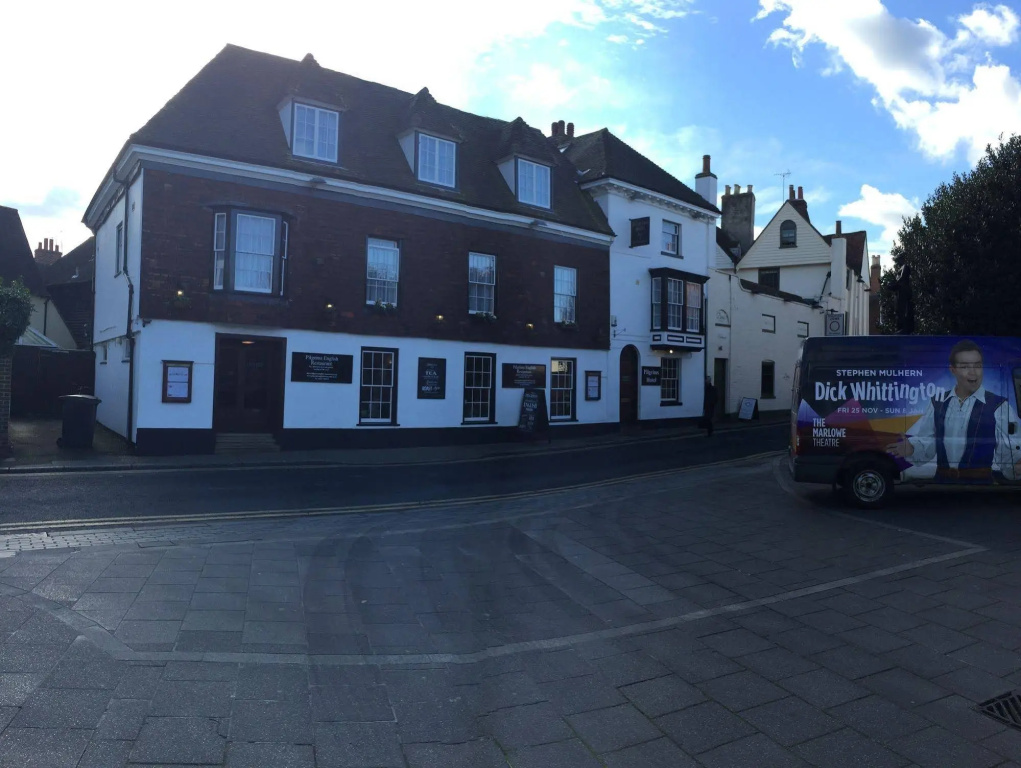 Pilgrims Hotel