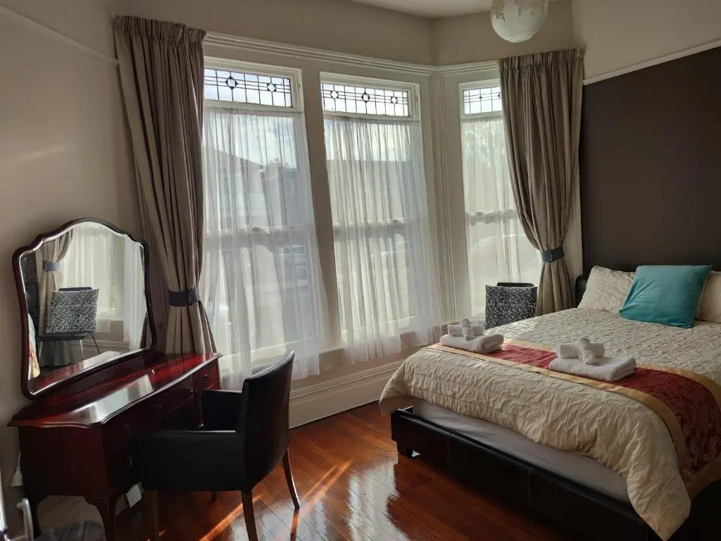 City Centre Superior Villa 3 large Double bedrooms