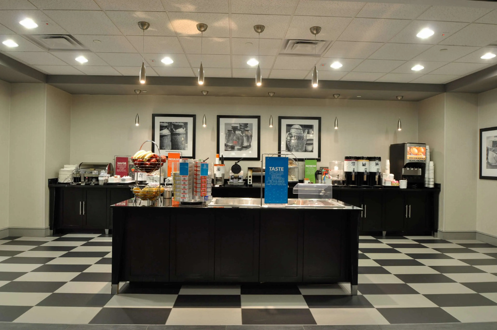 Hampton Inn Stafford/Quantico & Conference Center