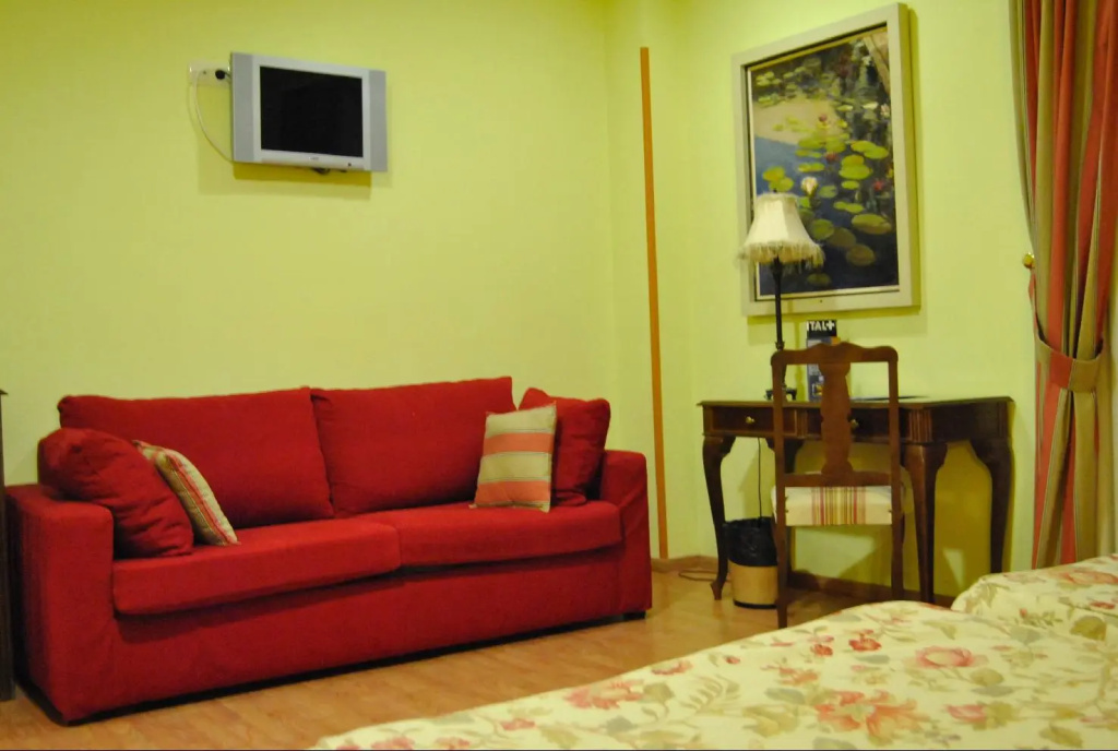 Hotel Reina Cristina