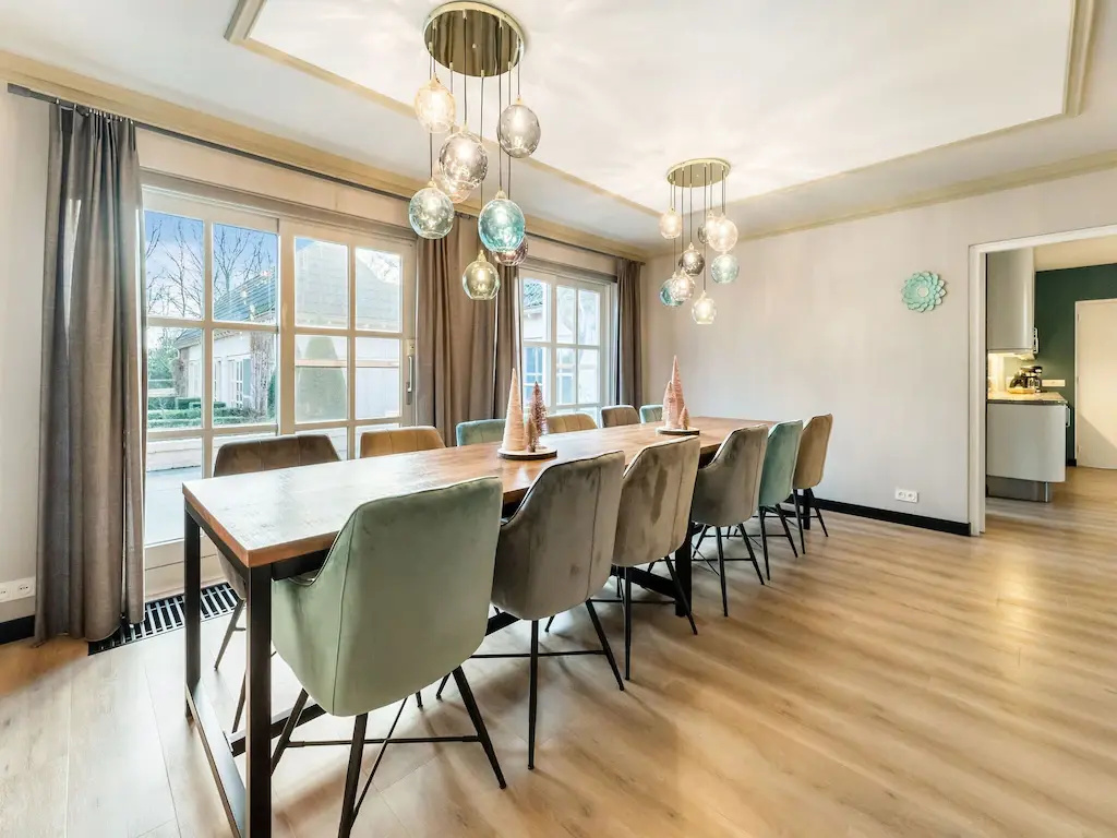 Beautiful Villa in Drunen with Private Heated Pool