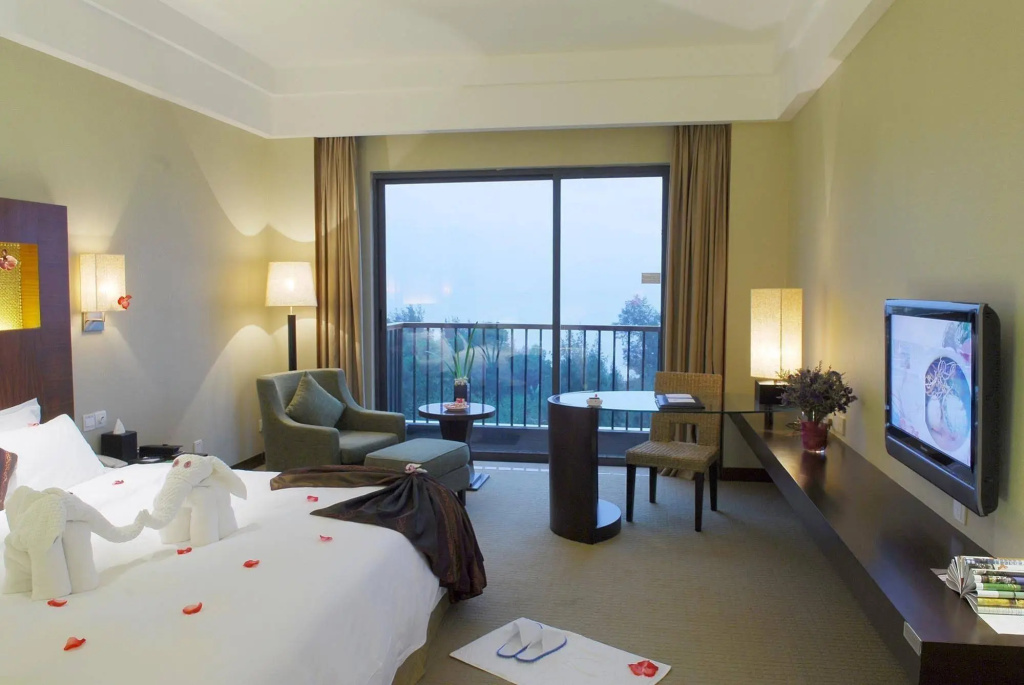 Golden Bay Resort