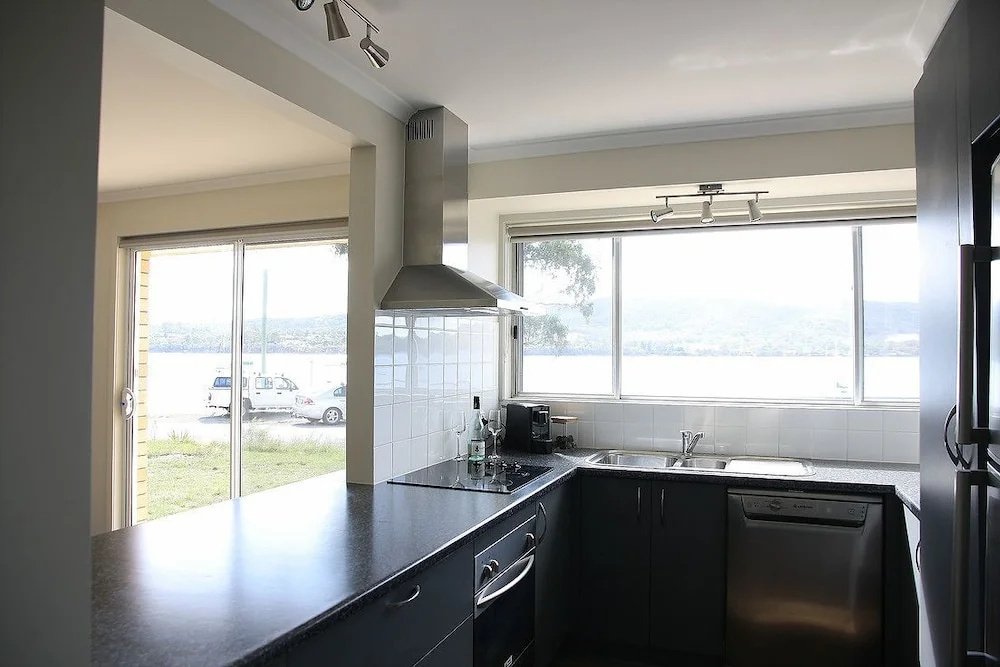 Waterfront Holiday Home - Esplanade 54