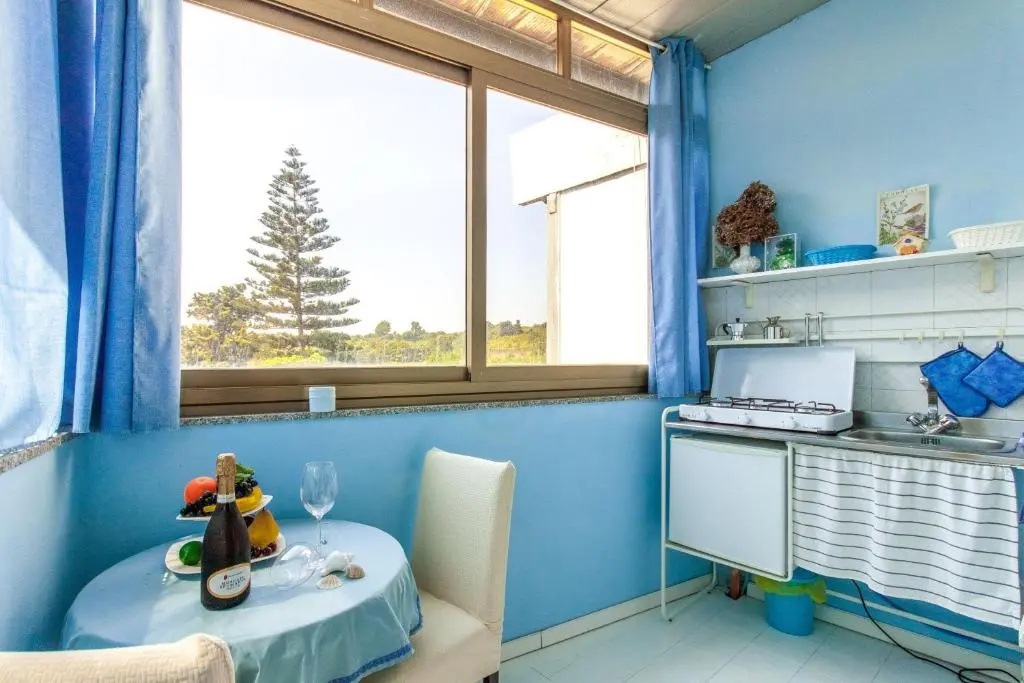 Casa Azzurra Front Beach