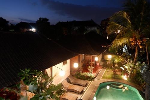 Budi House Bungalows