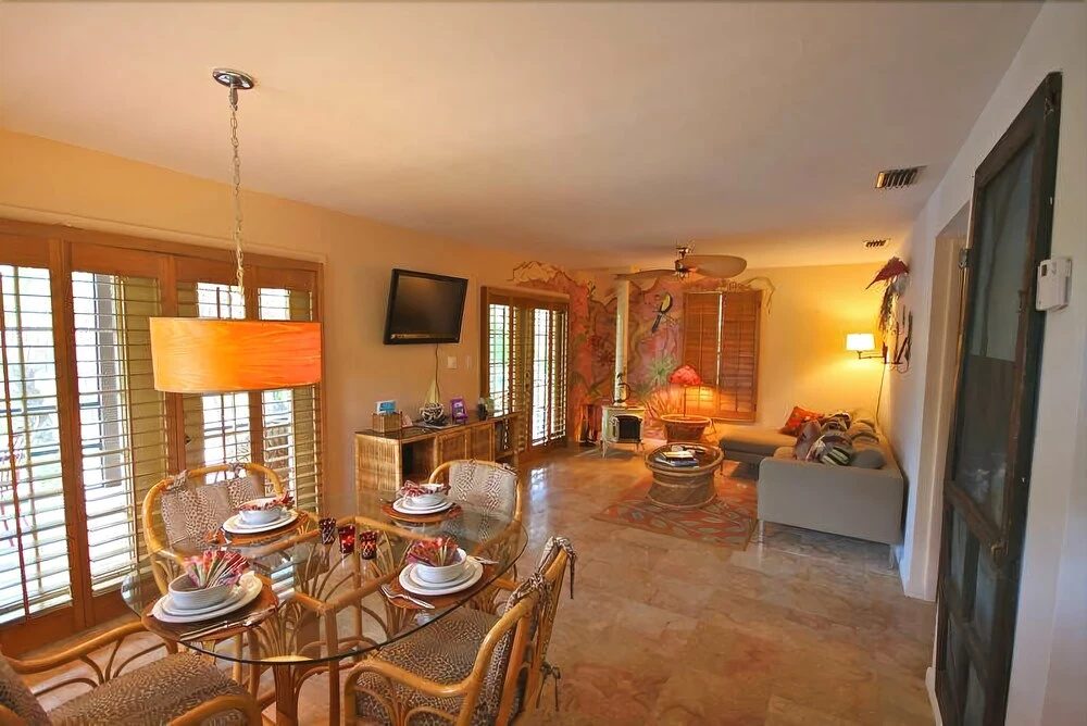 289a-ruby Gardens