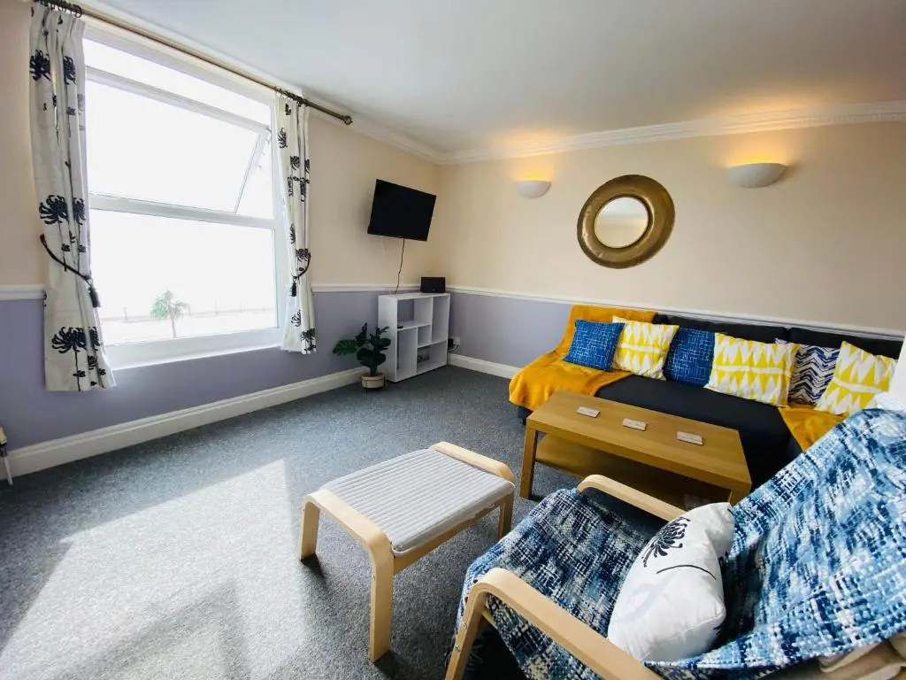 Sea Front White Rock Apartment