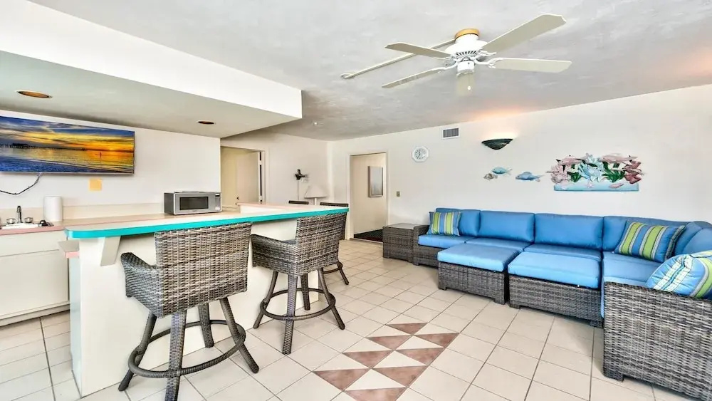 Canal Grande Waterfront 6 Bedroom Holiday Home by Naples Florida