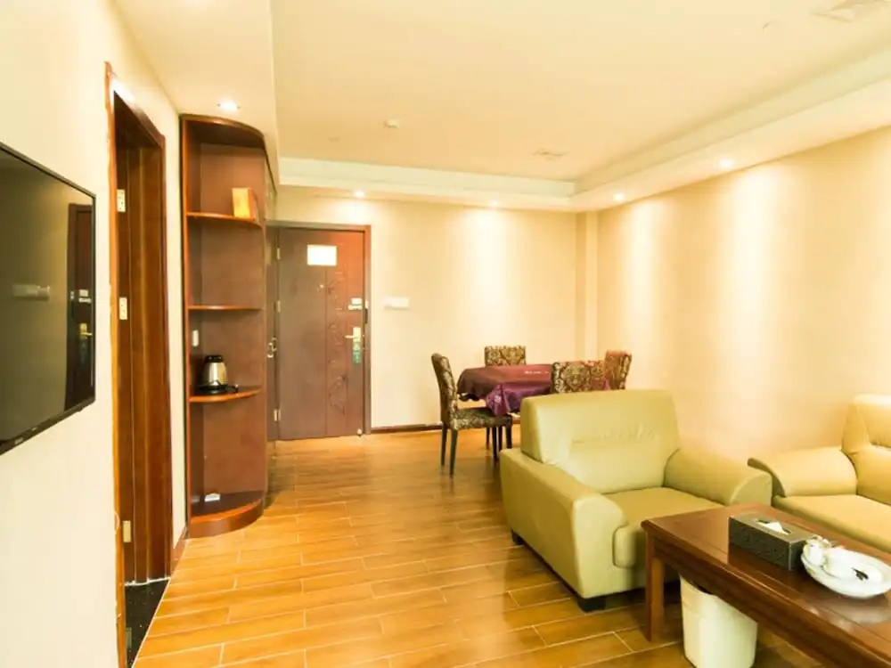 GreenTree Inn PuNing International Commodity City Hotel