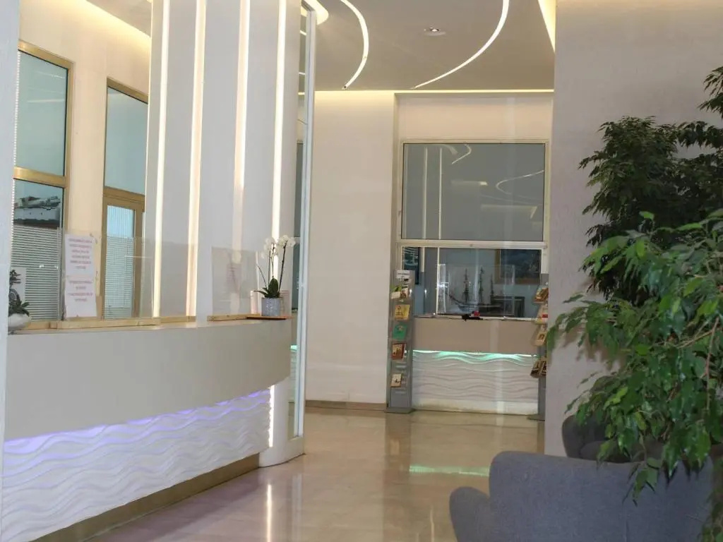 Appartement Villeneuve-Loubet, 1 pièce, 2 personnes - FR-1-252A-19