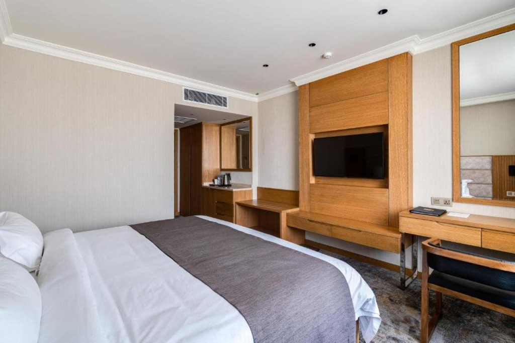 Frankfort Hotel and Spa