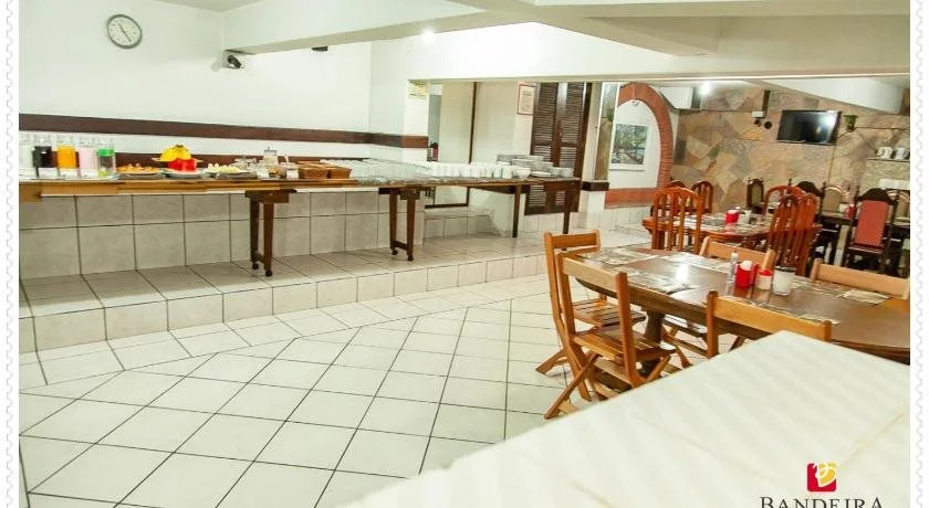 Bandeira Hotel