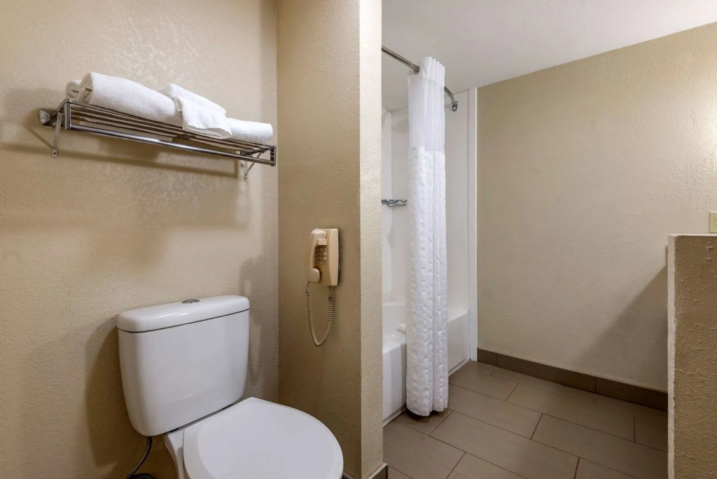 Comfort Inn Matthews / Charlotte