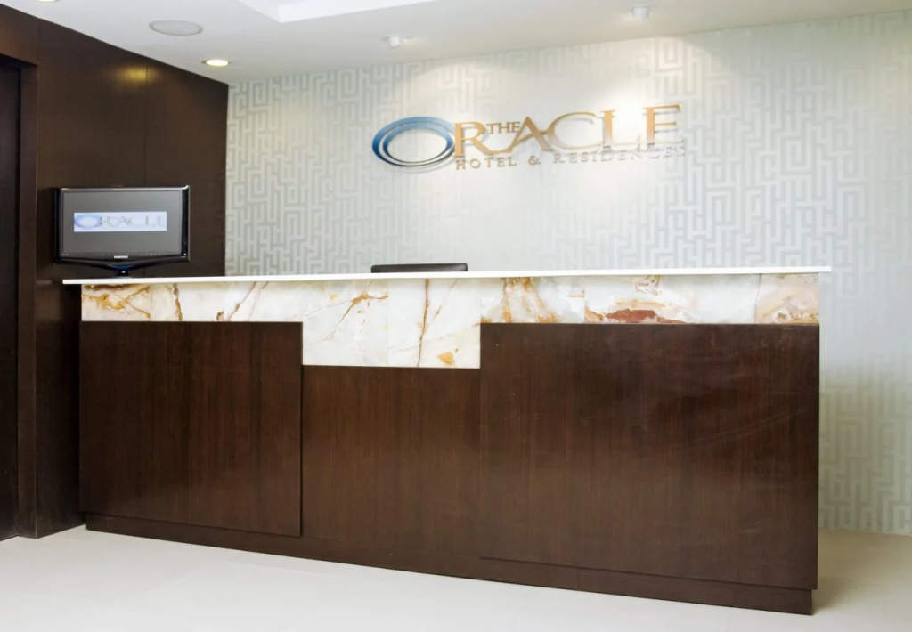The Oracle Hotel
