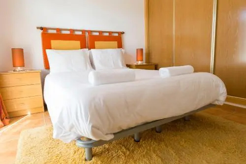 BE LOST - Guest House