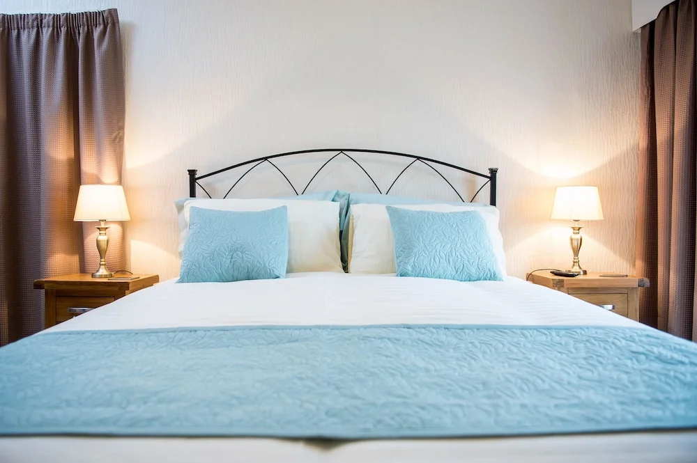 Awel Taf - A well-appointed cottage comfortably accommodates up to six guests