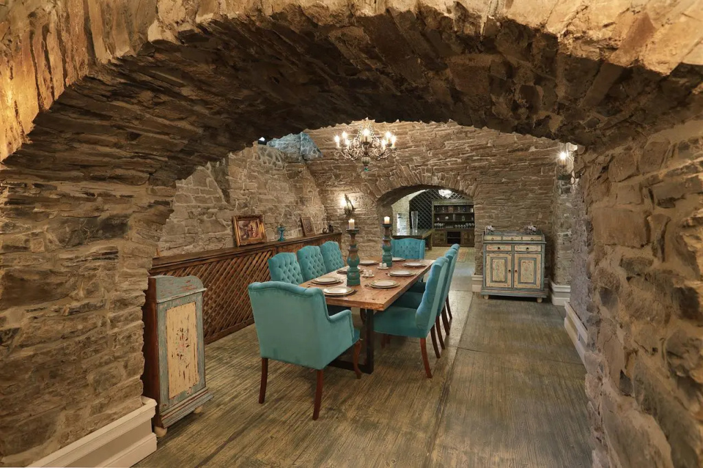 Hotel Regal 1880 - Boutique Hotel in Parcul Central Sinaia