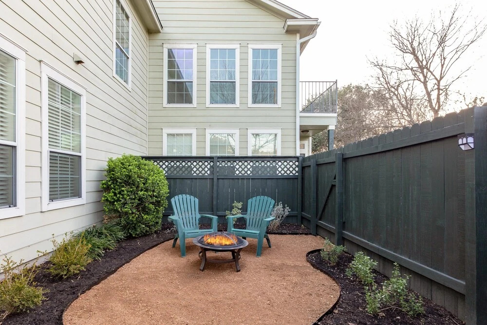 Upstay - 2-home Complex in Govalle for 18ppl