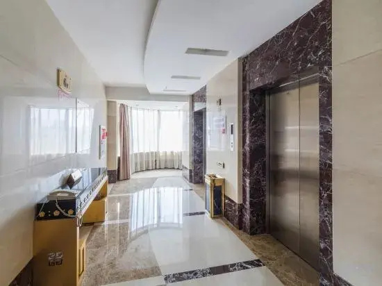 Sunshine Hotel